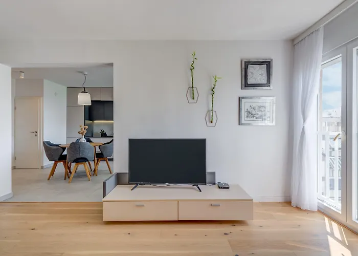 Modern 90 M2 With Balcony W The Sea View