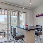 Modern 90 M2 With Balcony W The Sea View * سبليت