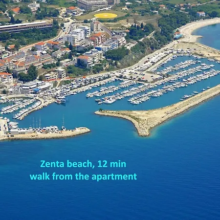 Apartman Modern 90 M2 With Balcony W The Sea View Split