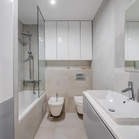 Modern 90 M2 With Balcony W The Sea View * Split