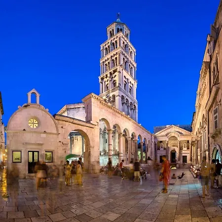 Apartman Modern 90 M2 With Balcony W The Sea View *