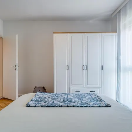 Modern 90 M2 With Balcony W The Sea View Split