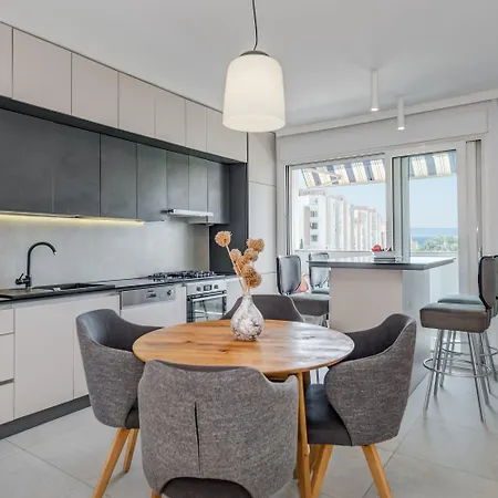 Modern 90 M2 With Balcony W The Sea View Appartement *