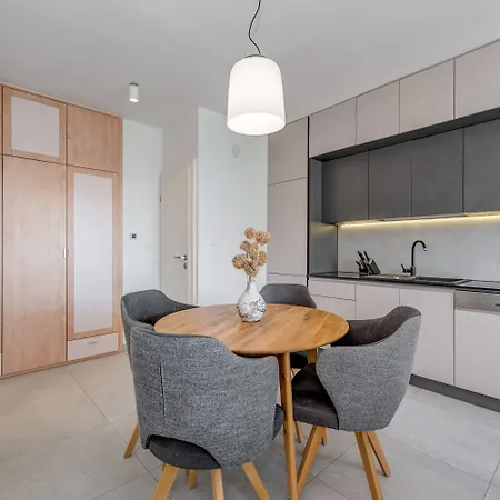 Modern 90 M2 With Balcony W The Sea View Apartment