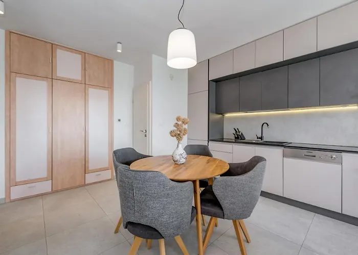 Modern 90 M2 With Balcony W The Sea View Apartman