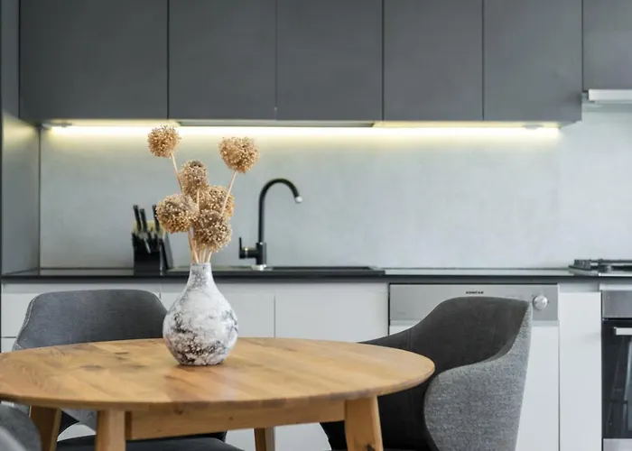 Apartman Modern 90 M2 With Balcony W The Sea View