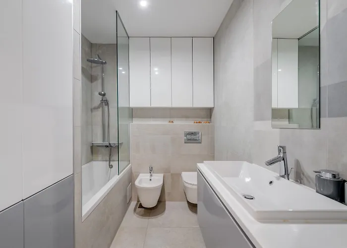 Modern 90 M2 With Balcony W The Sea View