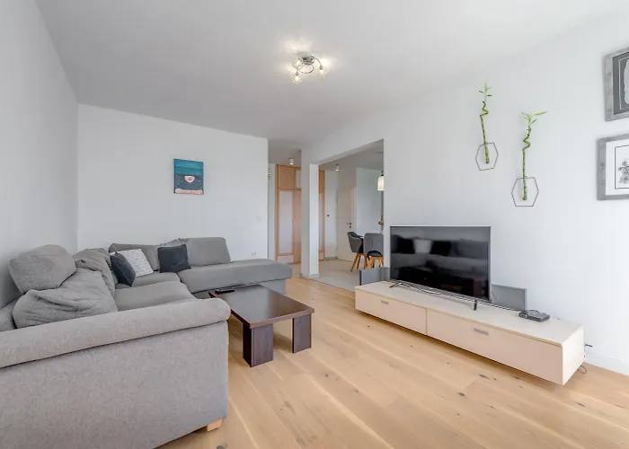 Apartman Modern 90 M2 With Balcony W The Sea View *