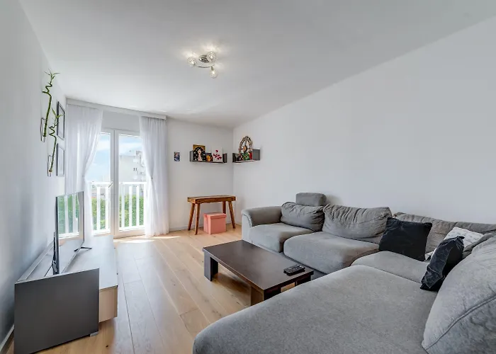 Modern 90 M2 With Balcony W The Sea View Apartman *