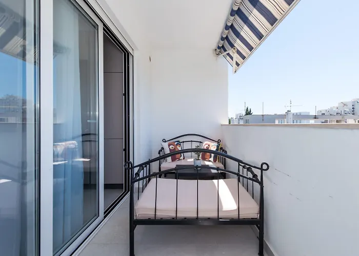 Modern 90 M2 With Balcony W The Sea View