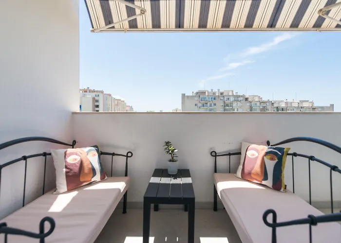 Modern 90 M2 With Balcony W The Sea View *